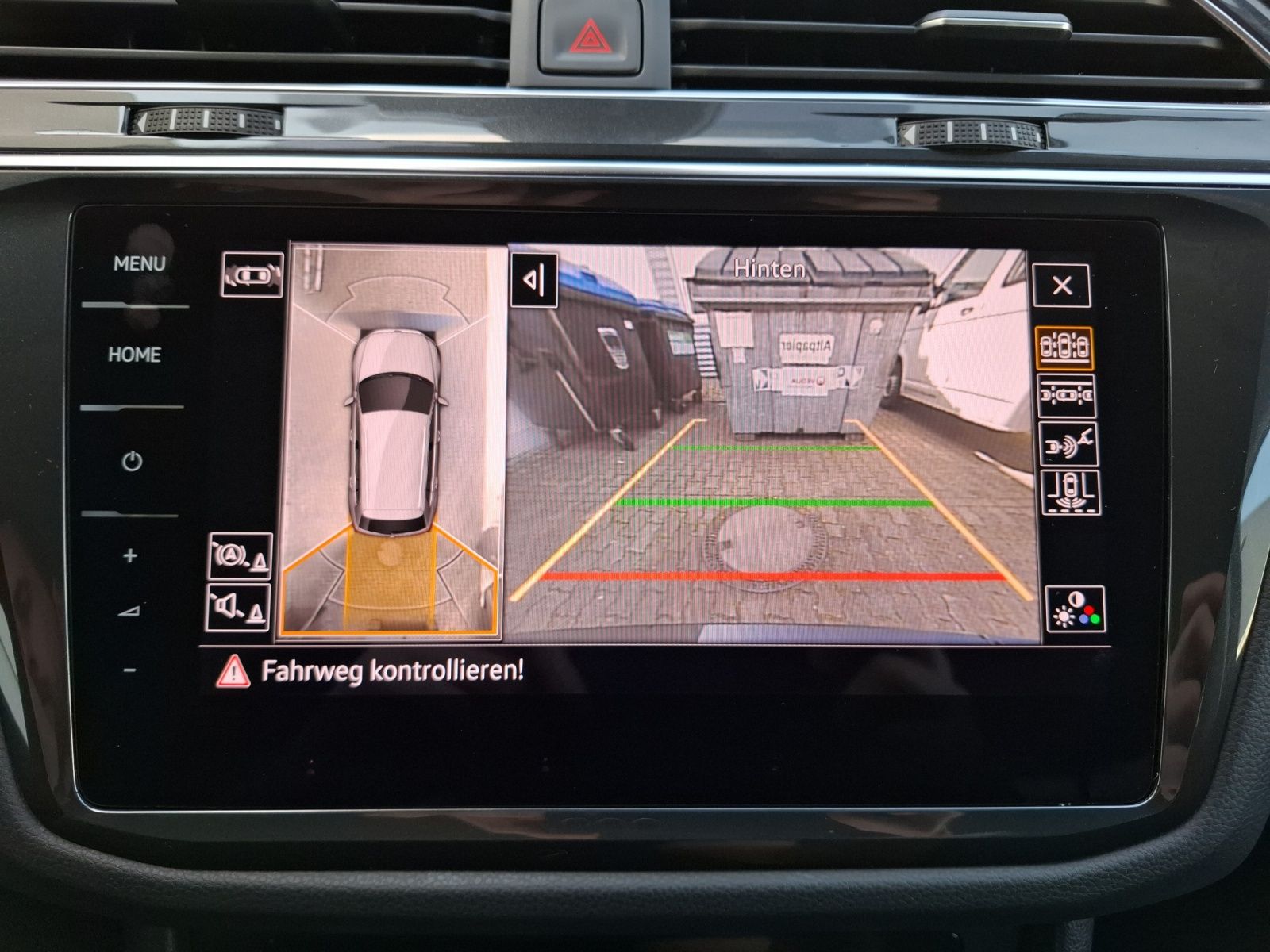 Fahrzeugabbildung Volkswagen Tiguan TDI Elegance 4M STH Matrix AHK Navi AID A