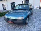 Renault Clio 1.2 RN,Servo,TÜV Neu,5 Türer,Oldtimer - Renault Clio: Türer