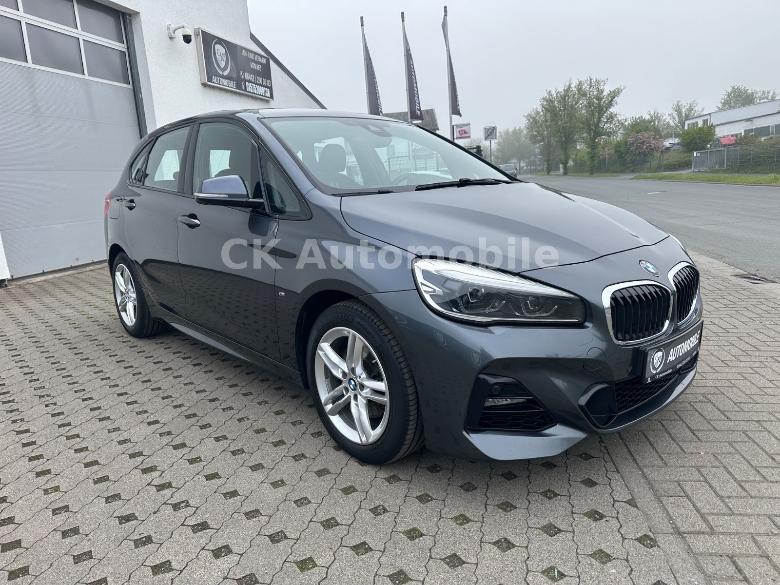 Fahrzeugabbildung BMW 218dxDrive Active Tourer M-Sport/Shadow-Line/LED