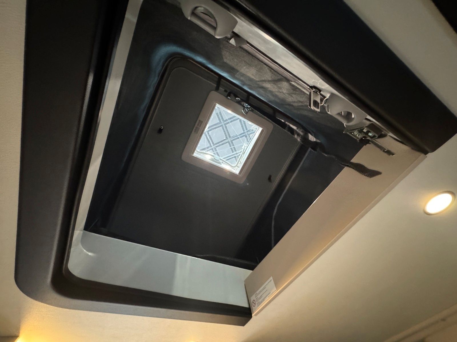 Fahrzeugabbildung Bürstner Habiton Mercedes HMX 6.0 Allrad 4x4 Schlafdach !