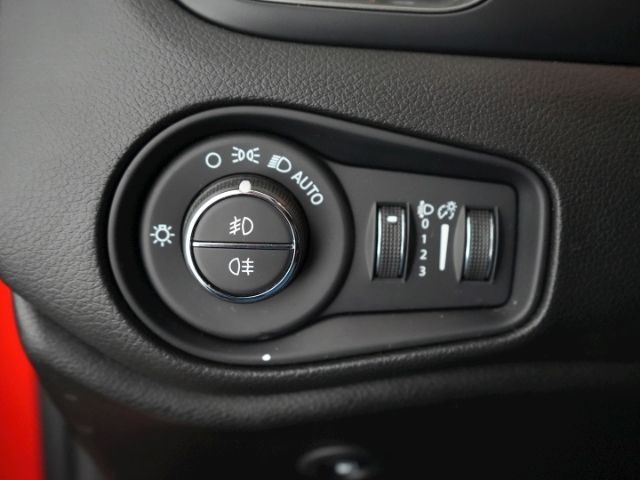 Renegade LIMITED PHEV 4X4 AT+NAVI+RÜCKFAHRKAMERA
