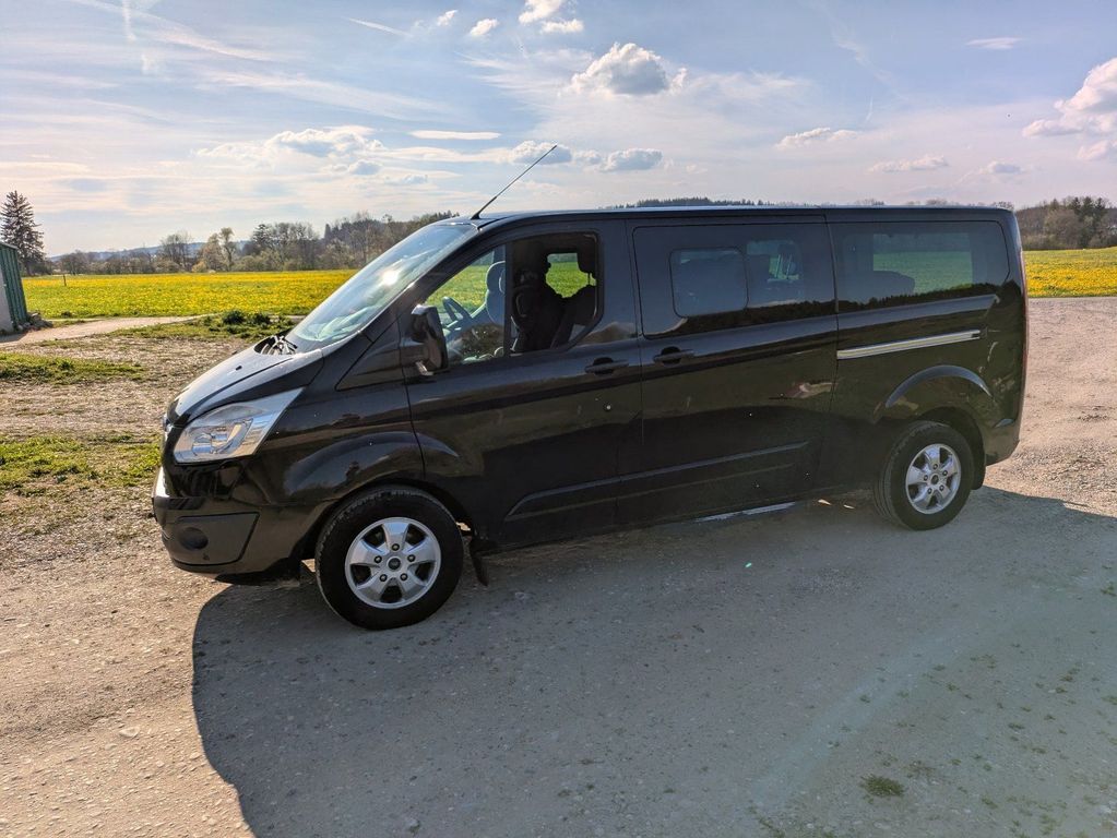 Image of Ford Tourneo Custom