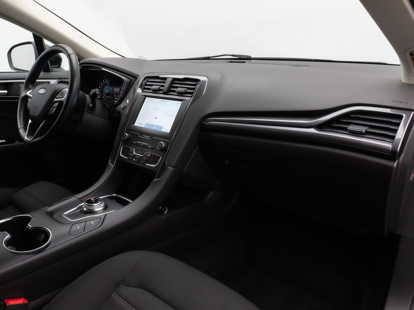 Fahrzeugabbildung Ford Mondeo Turnier Titanium Kamera SYNC StzhzgV/H