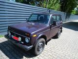 Lada Niva 4x4 (2121) Benzin und LPG (Flüssiggas) - Lada Niva mit LPG-Antrieb