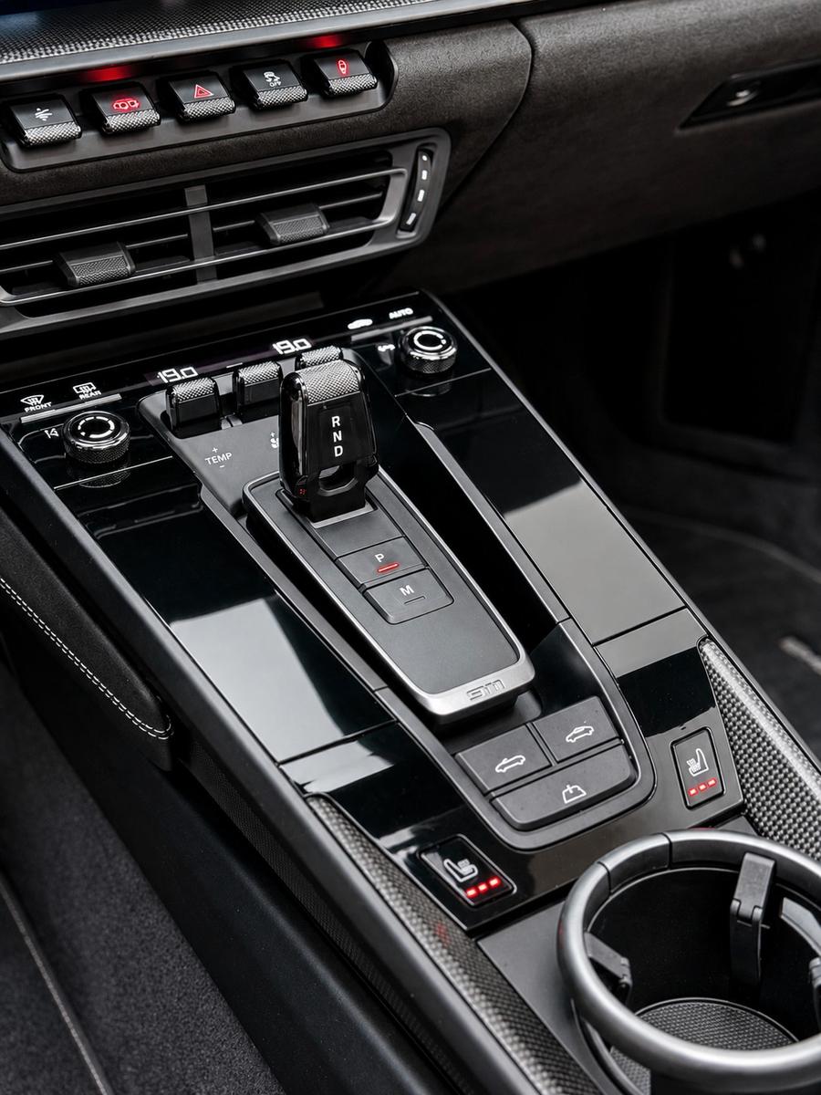 Porsche 992 GTS 4 CABRIO LIFT/BURMESTER/360/CHRONO/SPORT