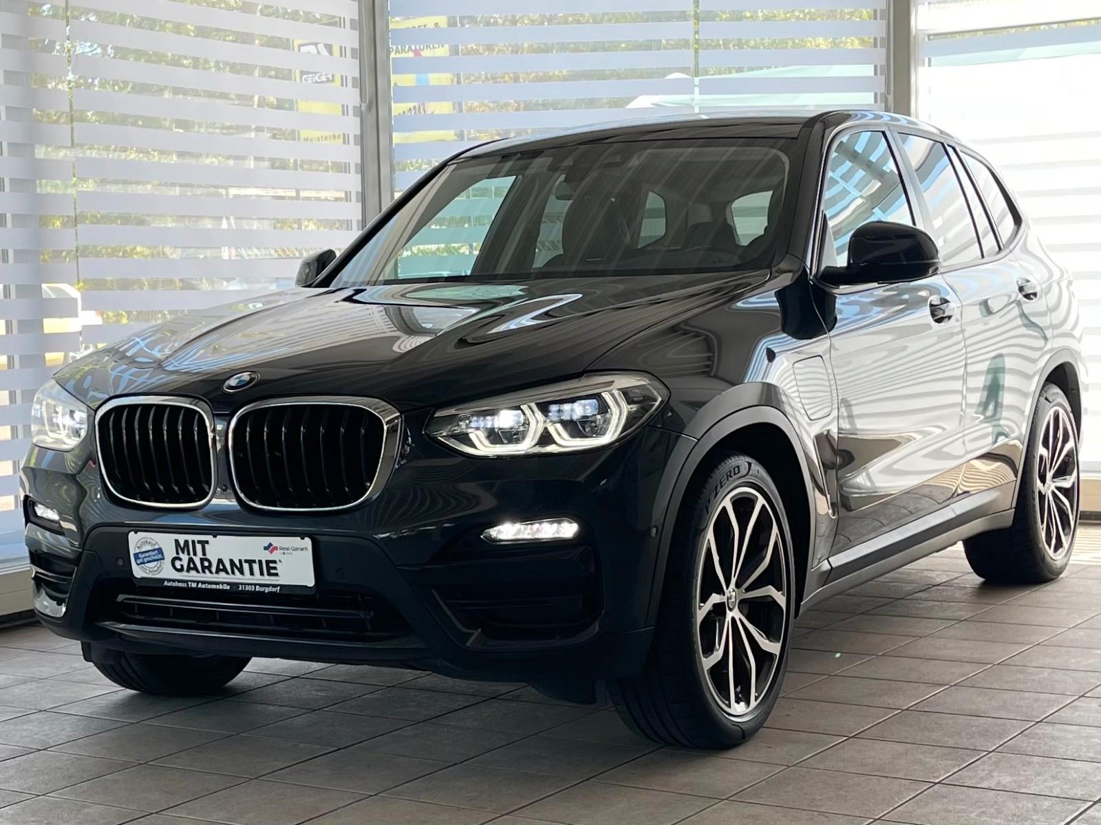 BMW X3 xD30e 360° AHK HeadUp Sportsitze Unfallfrei
