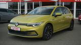 Volkswagen Golf VIII 1.5 TSI Life LED Navi Sitzheizung USB - : Gelb