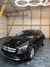 Mercedes-Benz GLA 220 GLA -Klasse GLA 220 CDI / d 4Matic - Mercedes-Benz D Klasse