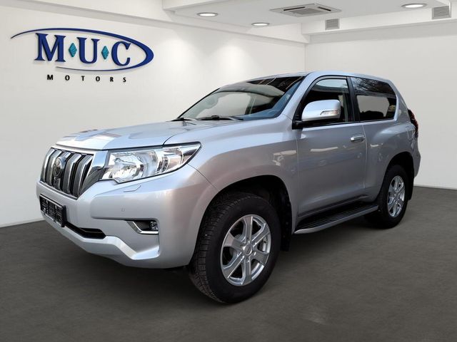 Toyota Land Cruiser 2.8 D-4D Automatik Executive~8-Fach