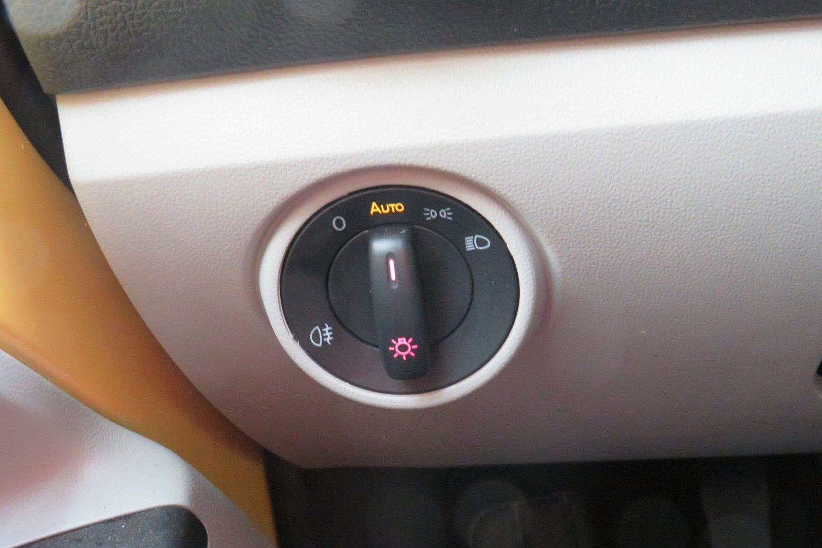 Fahrzeugabbildung SEAT Mii Style KLIMA SITZH. MAPS&MORE ASSISTENT-PA.