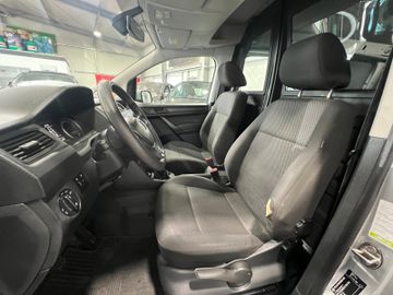 Volkswagen Caddy Maxi - 12