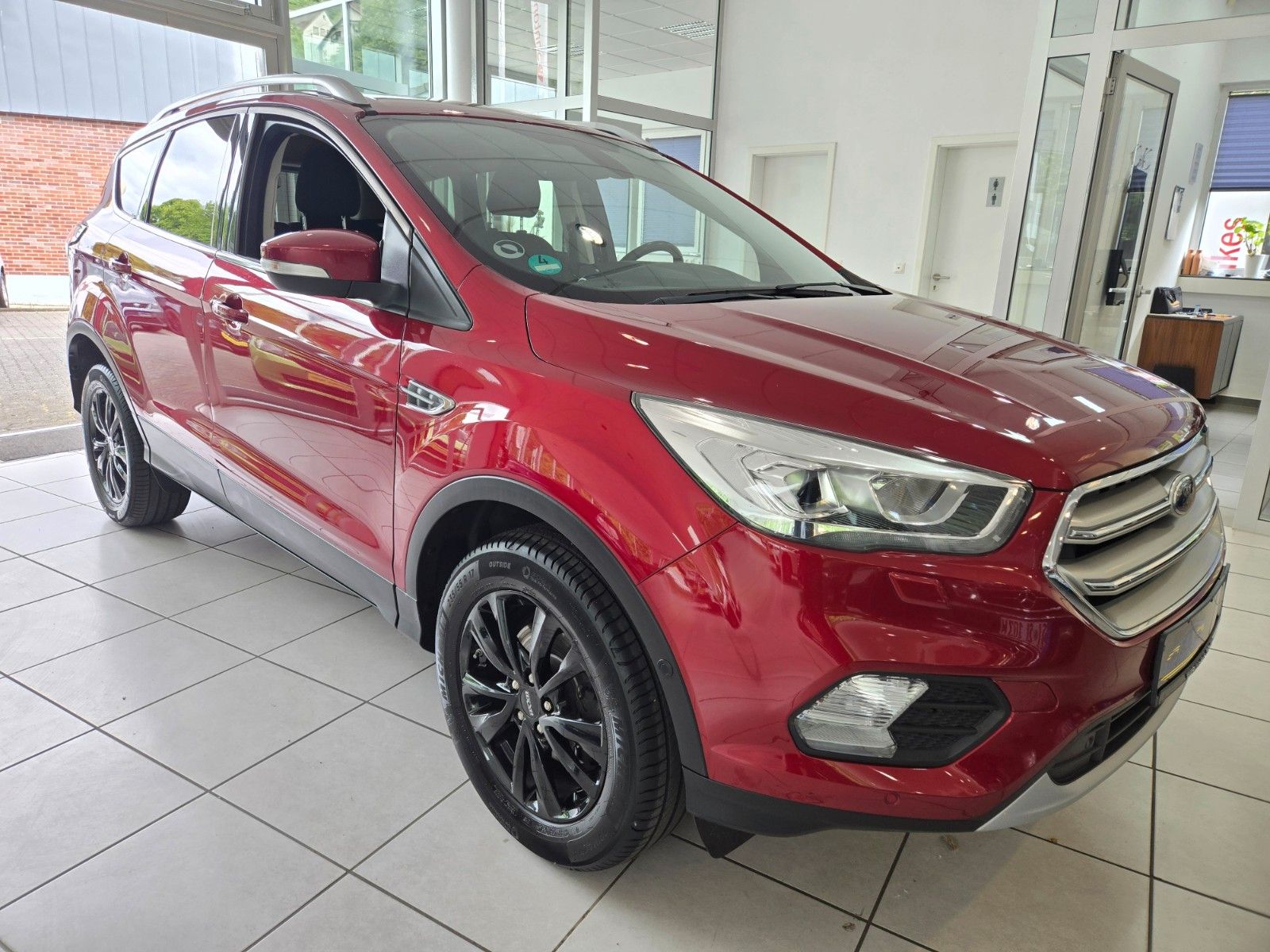 Fahrzeugabbildung Ford Kuga Cool & Connect