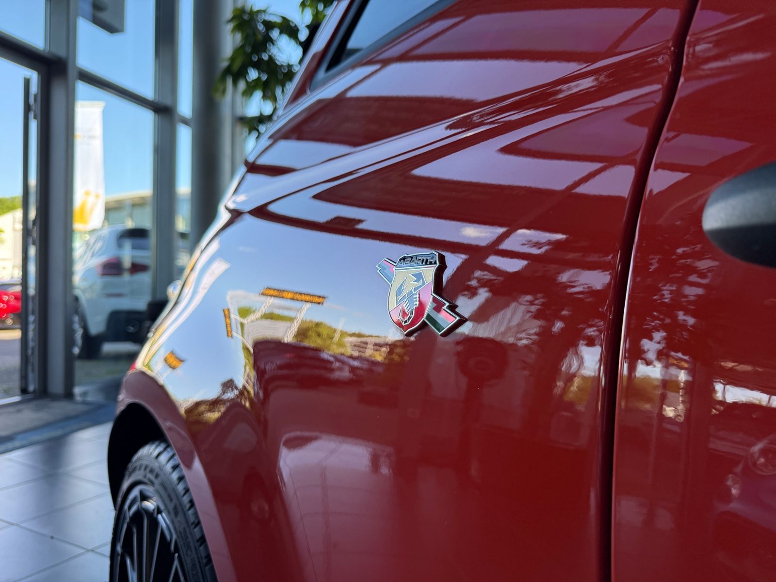 Fahrzeugabbildung Abarth 695C Aut. CarPlay ALU