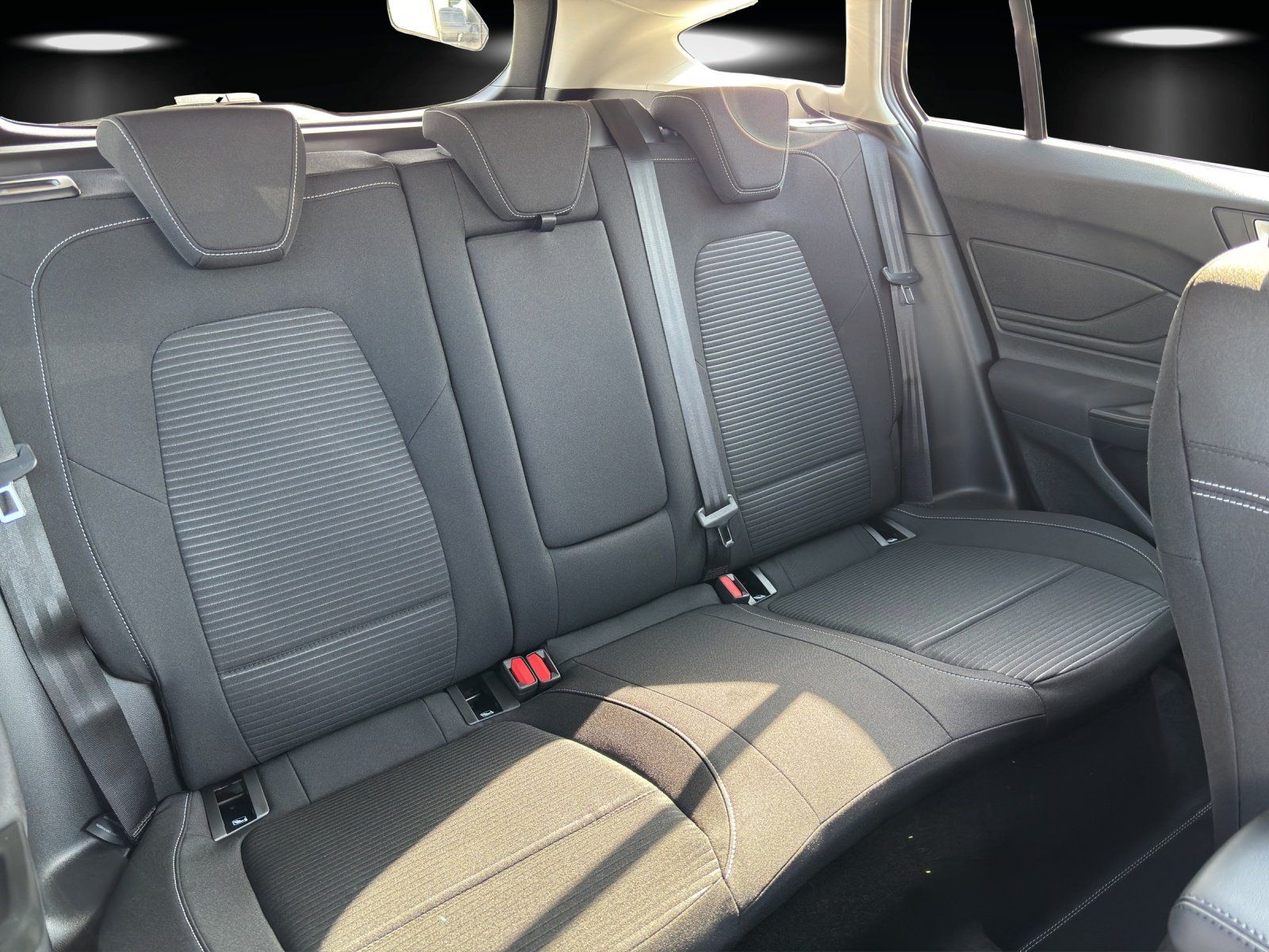 Fahrzeugabbildung Ford Focus Titanium X Turnier 155PS B&O Winter Pak.