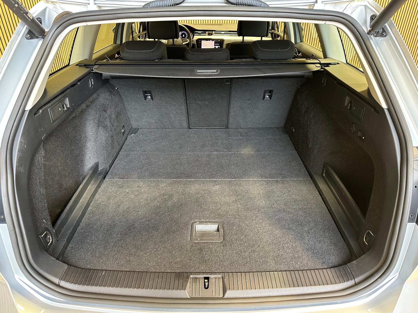 Volkswagen Passat 2.0 TDI Business AHZV Matrix HuD, миниатюра 25