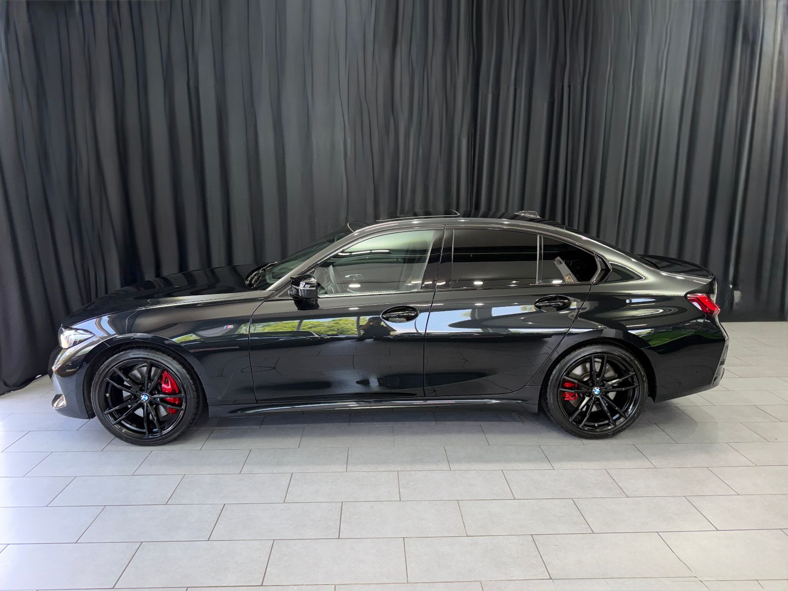 Fahrzeugabbildung BMW M340i Limousine xDrive |H/K|HuD|PANO