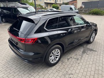 Volkswagen Touareg - 9