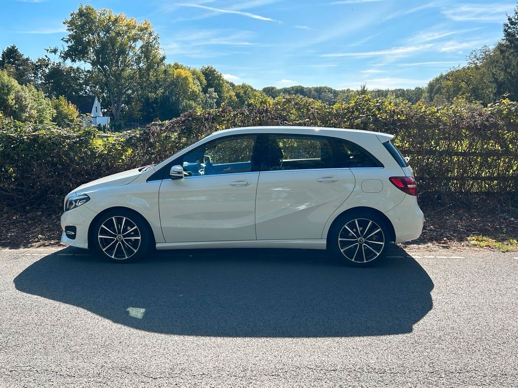 Image of Mercedes-Benz B 180
