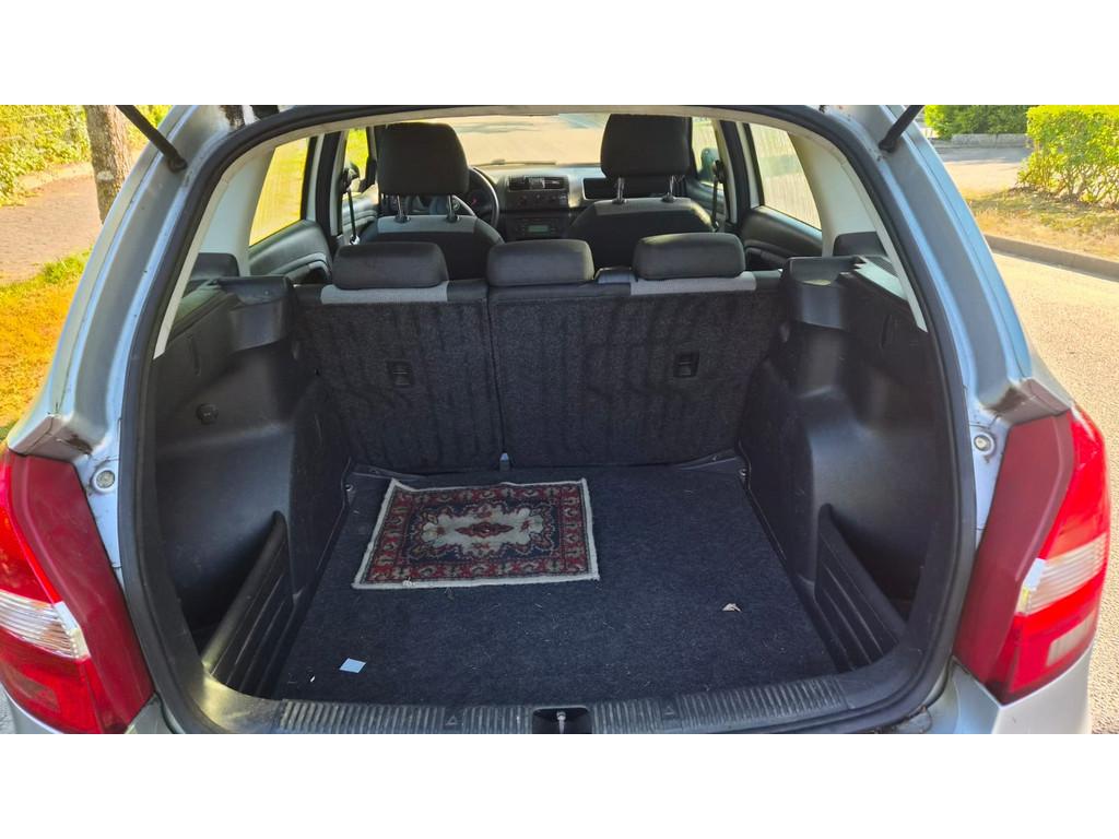 Skoda Fabia 2012 — interior