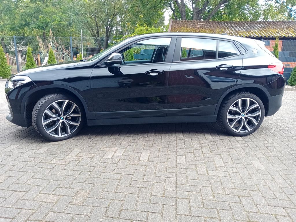 Image of BMW X2