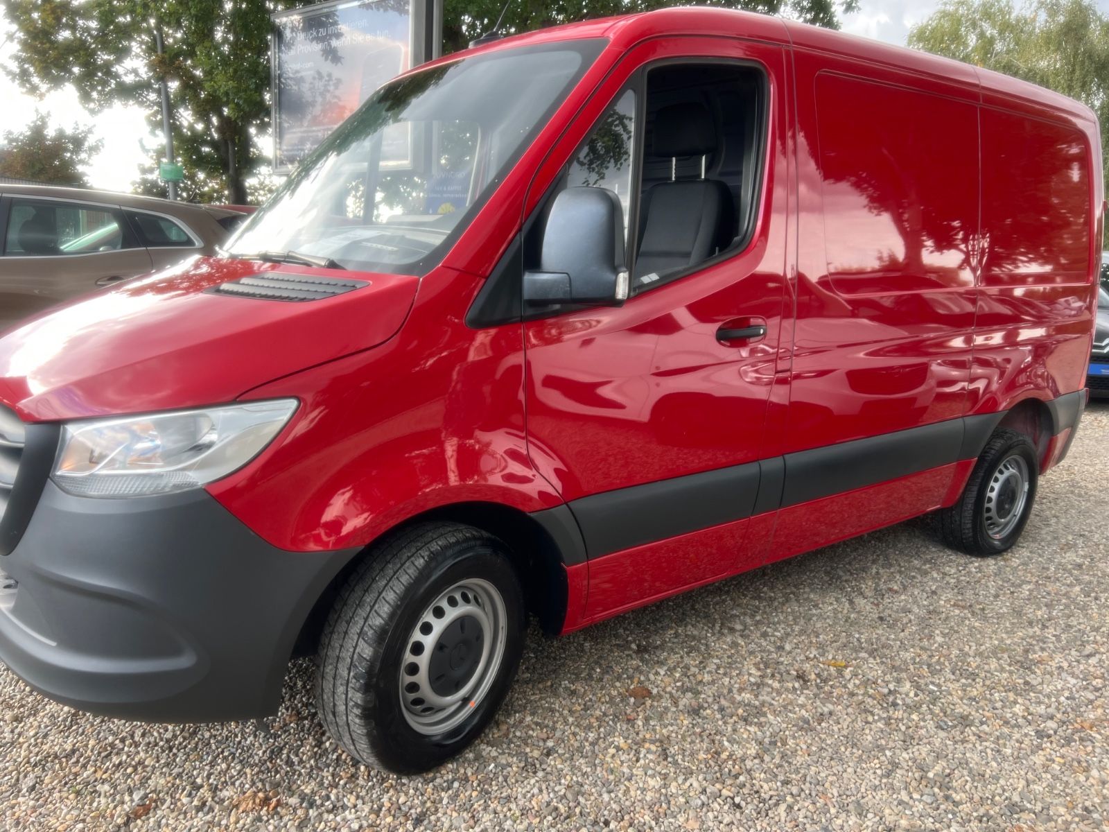 Mercedes-Benz Sprinter III Kasten FWD 211/215 CDI L1 imagem 2