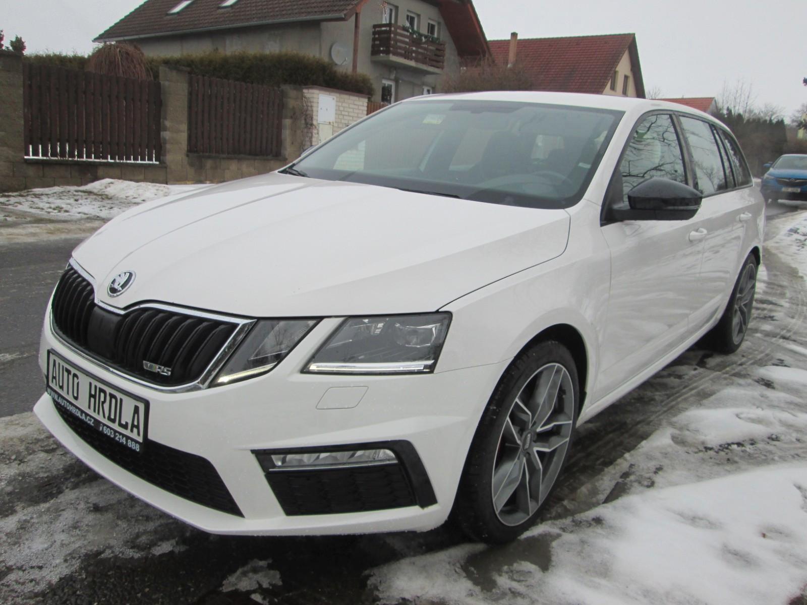 Skoda Octavia Combi RS Navi AHK LED