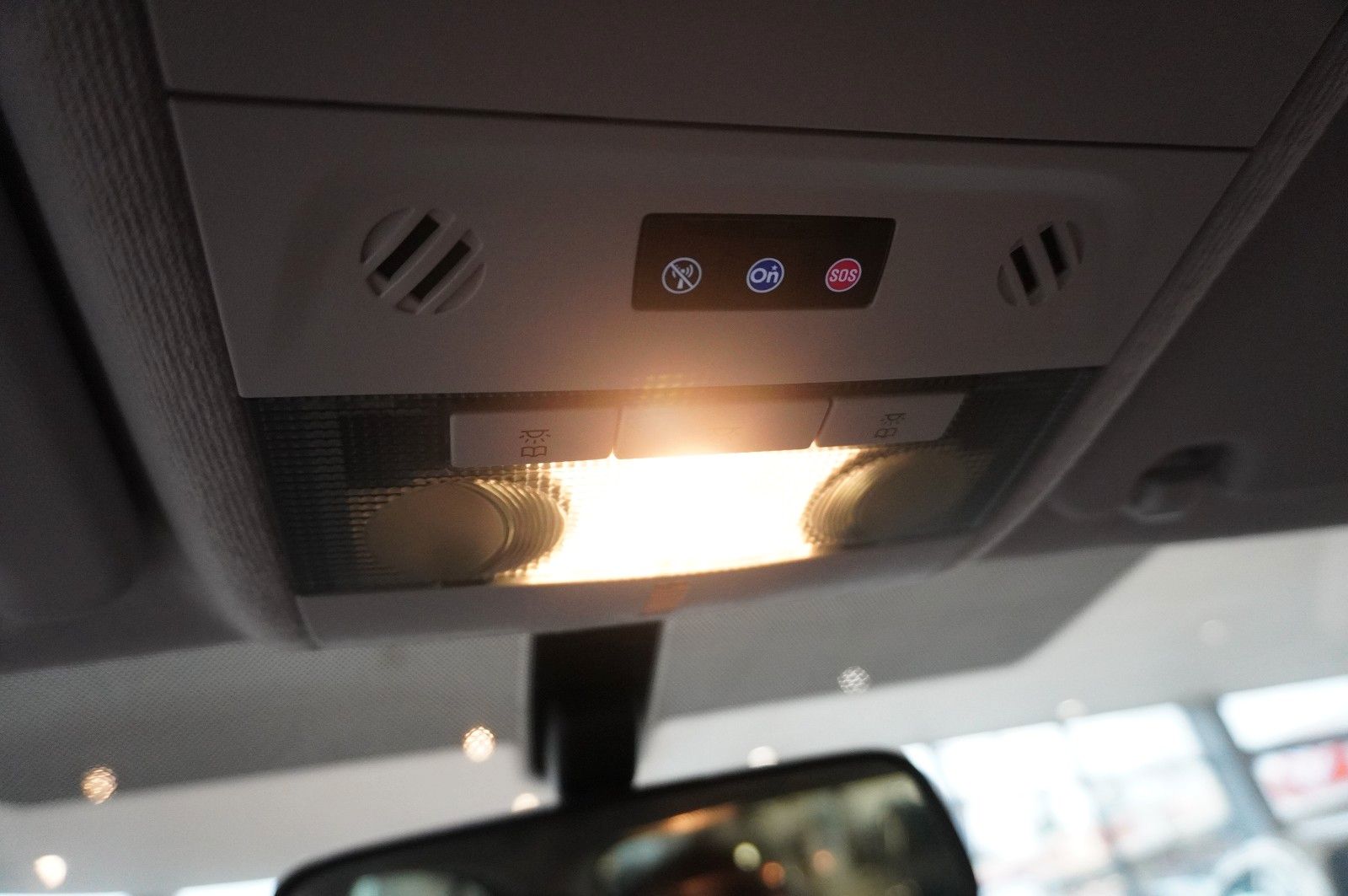 Fahrzeugabbildung Opel Corsa E 1.4 COLOR EDITION SPORT/SHZ/PDC/TEMP.