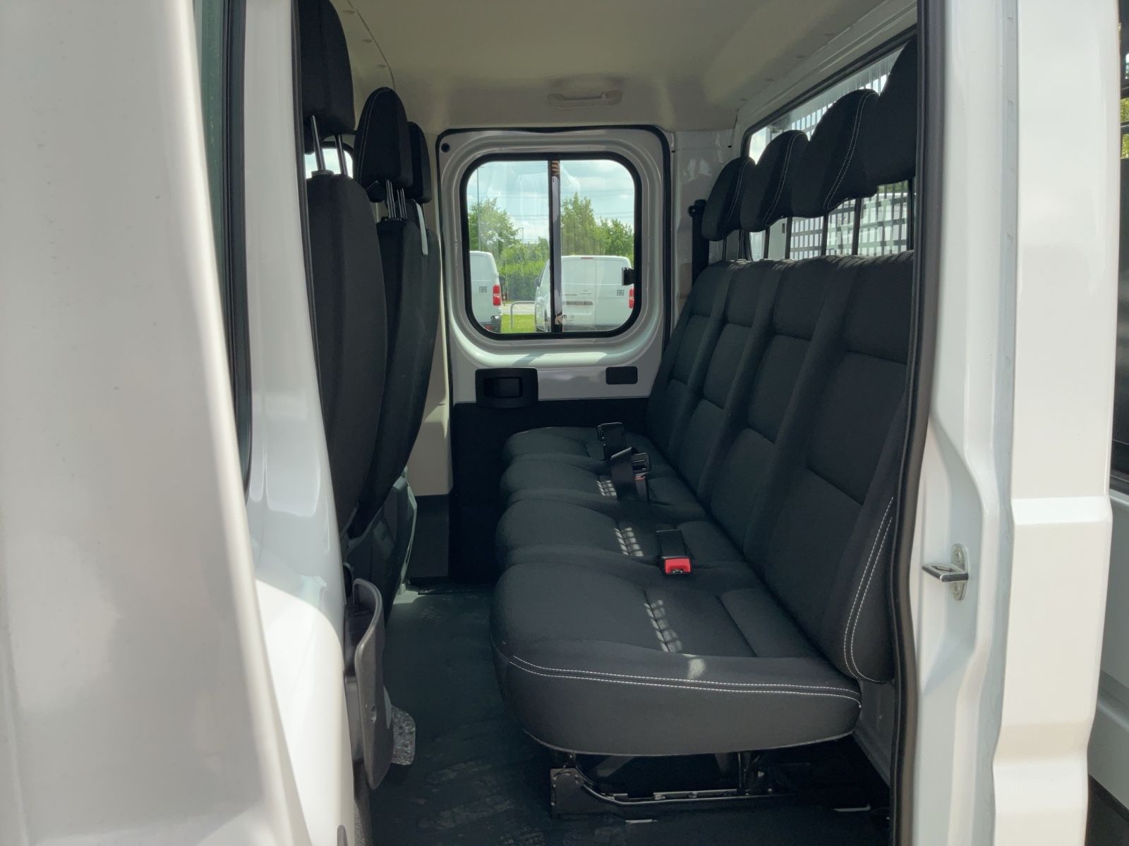 Fahrzeugabbildung Fiat Ducato Pritschenwagen Doppelkabine 140 MTL4