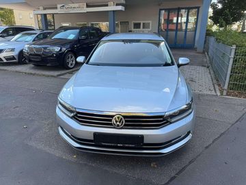 Volkswagen Passat Variant - 2