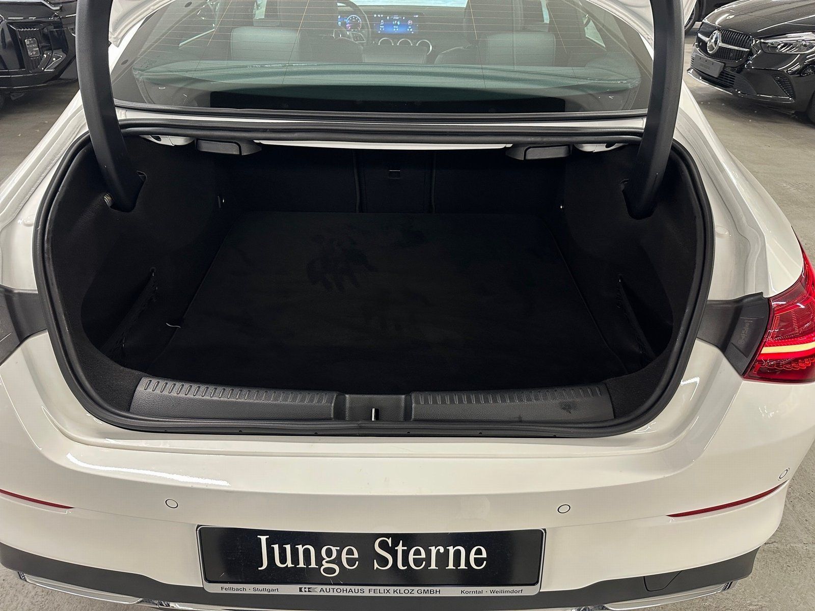 Fahrzeugabbildung Mercedes-Benz CLA 200 Progressive*LED*Kamera*CarPlay*Spur*MBUX