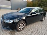 Audi A4 1.8 120PS TFSI Avant Attraction 31969 - Audi A4 mit Benzin-Antrieb: Kombi, 1.8