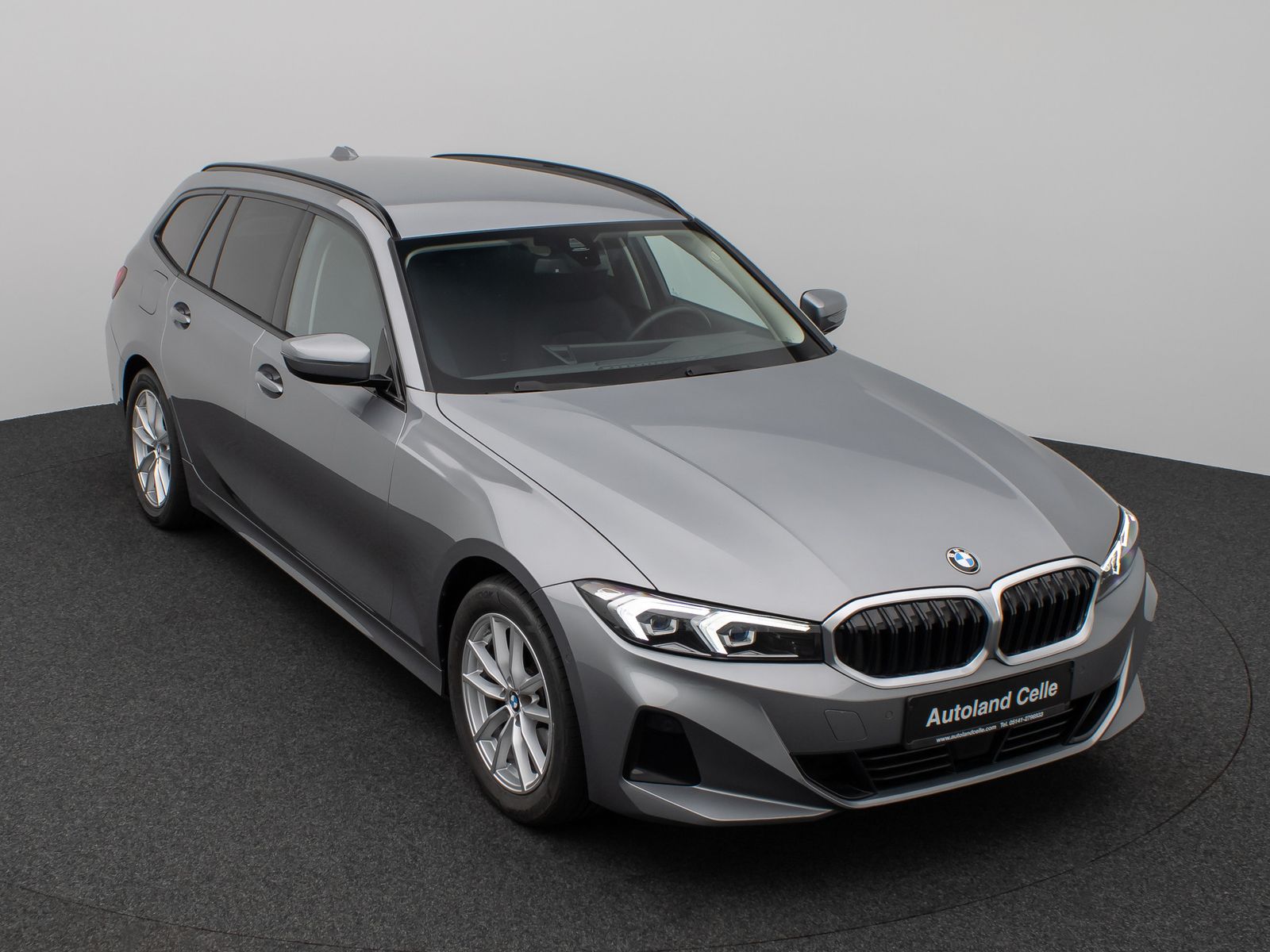 Fahrzeugabbildung BMW 320d Kamera DAB HiFi Fernlichtassist Stop&Go LED