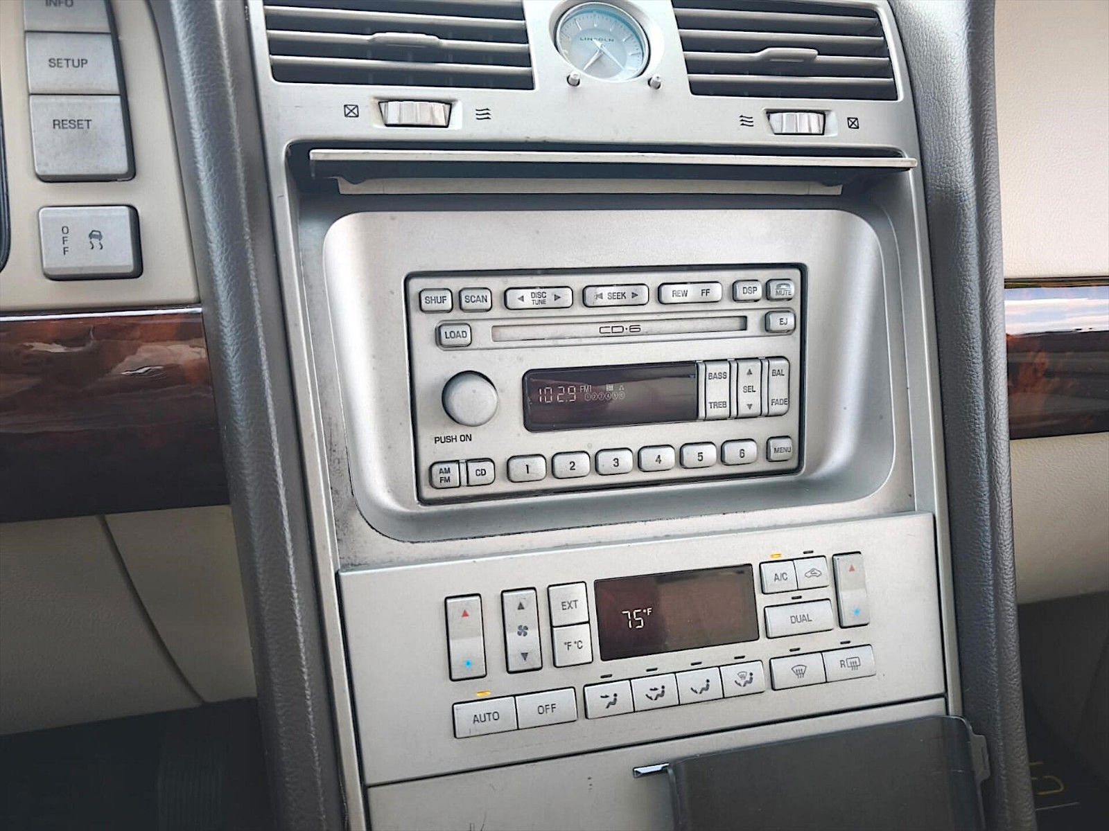 Fahrzeugabbildung Lincoln Navigator 5.4 V8 LUXURY LPG PRINS *8 Sitze*TV*