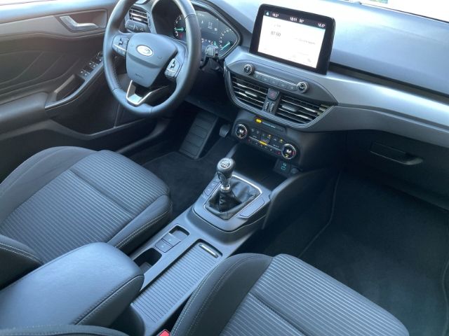 Fahrzeugabbildung Ford Focus 1.0 EcoBoost Mild-Hybrid Titanium , Navi,