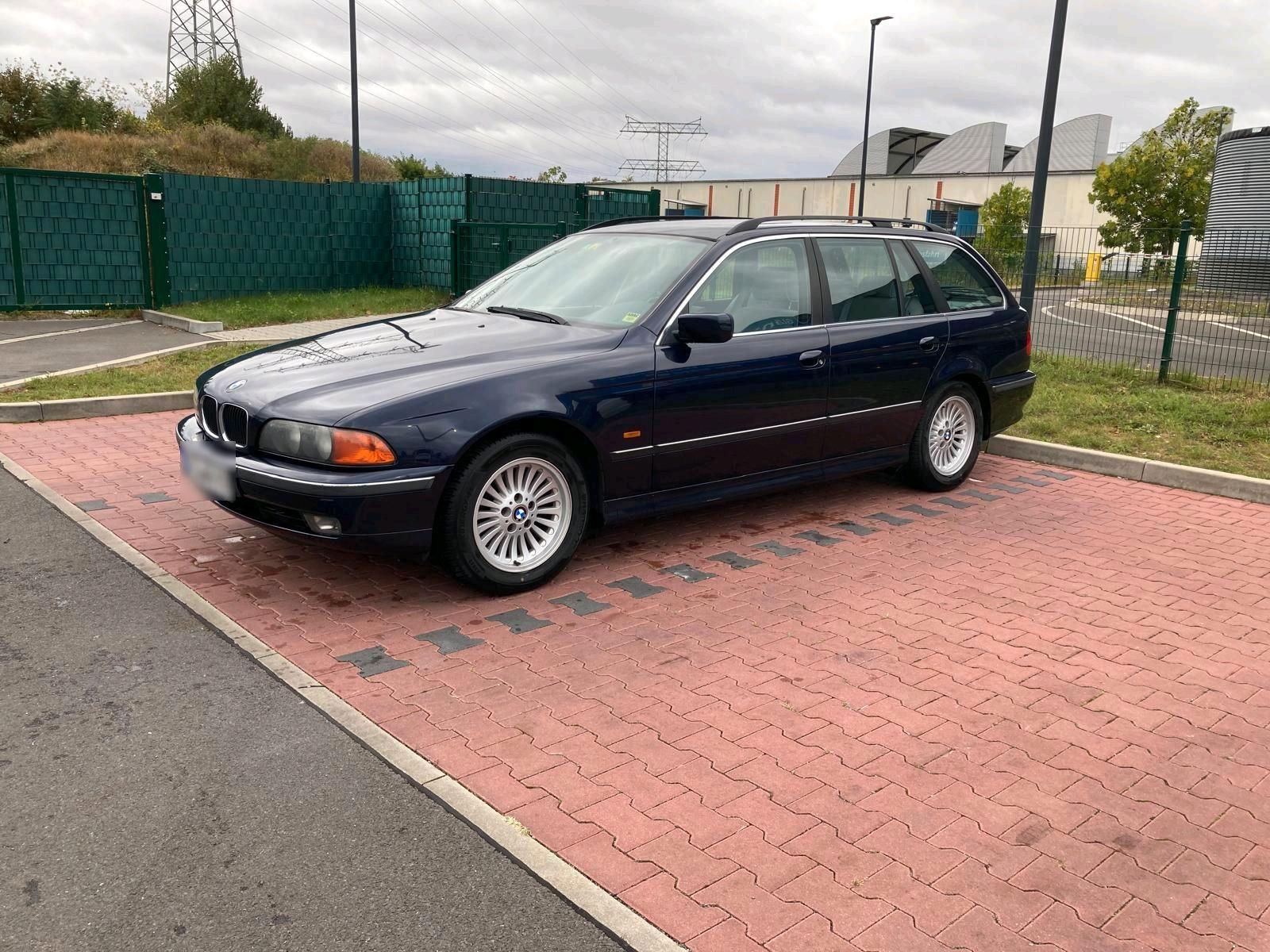 BMW 520