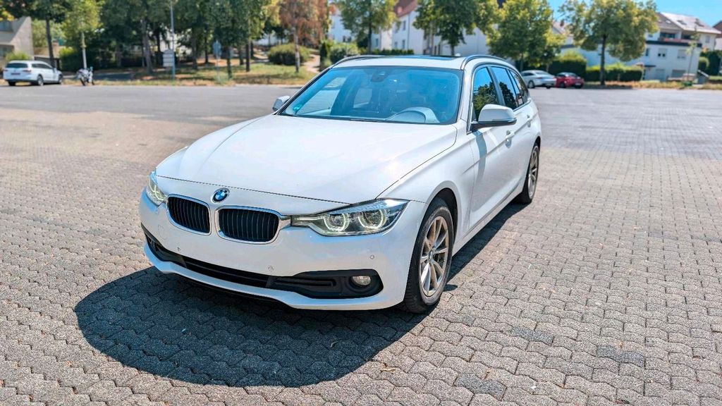 Image of BMW 320