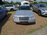 Mercedes-Benz CE 220 - Mercedes-Benz CE 220: Coupe