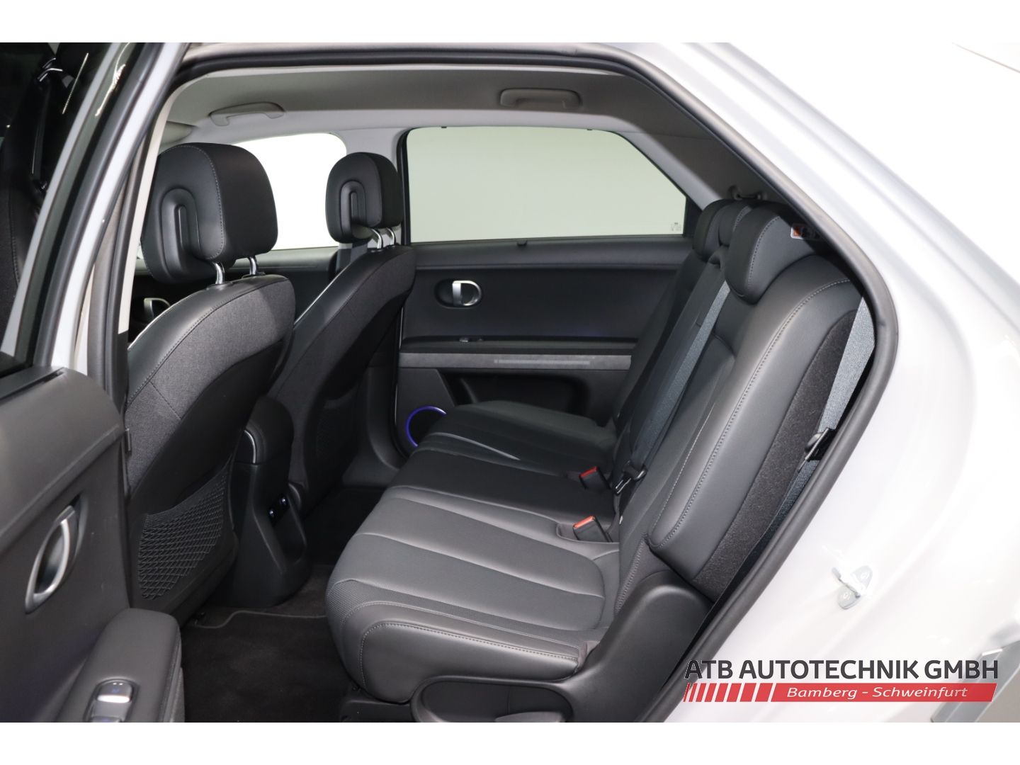 Fahrzeugabbildung Hyundai IONIQ 5 UNIQ 77,4 kWh 2WD 97,7% SOH HUD Navi Sou
