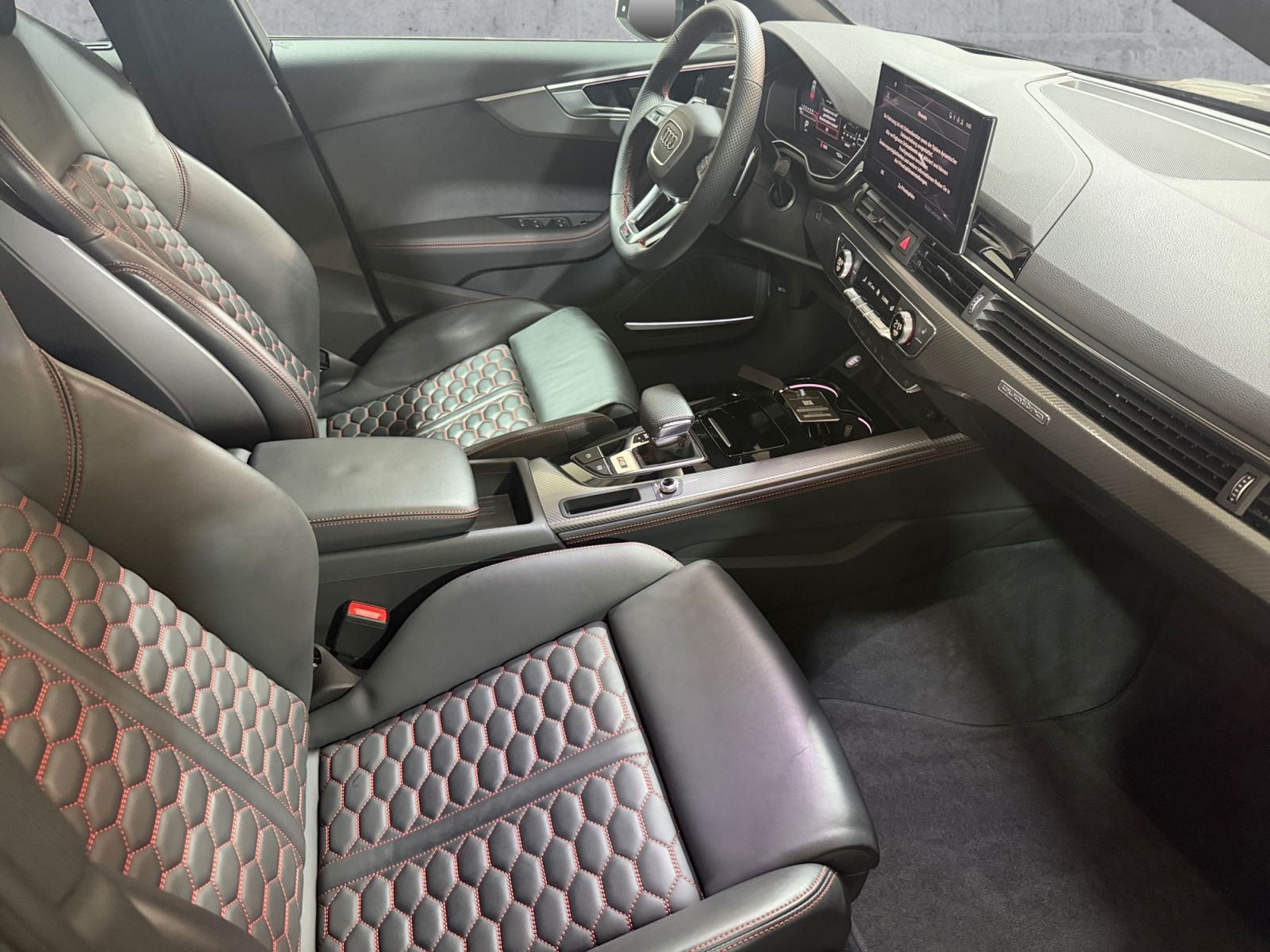 Audi RS4 - Bild 14