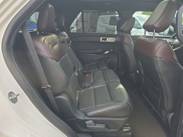 Bild 10 Ford Explorer Platinum PHEV 4x4 3.0 El. Panodach Navi