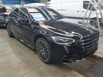 Fahrzeugabbildung Mercedes-Benz S 580 4M L VOLL+AMG+Chauffeur+STH+3D+Pano+