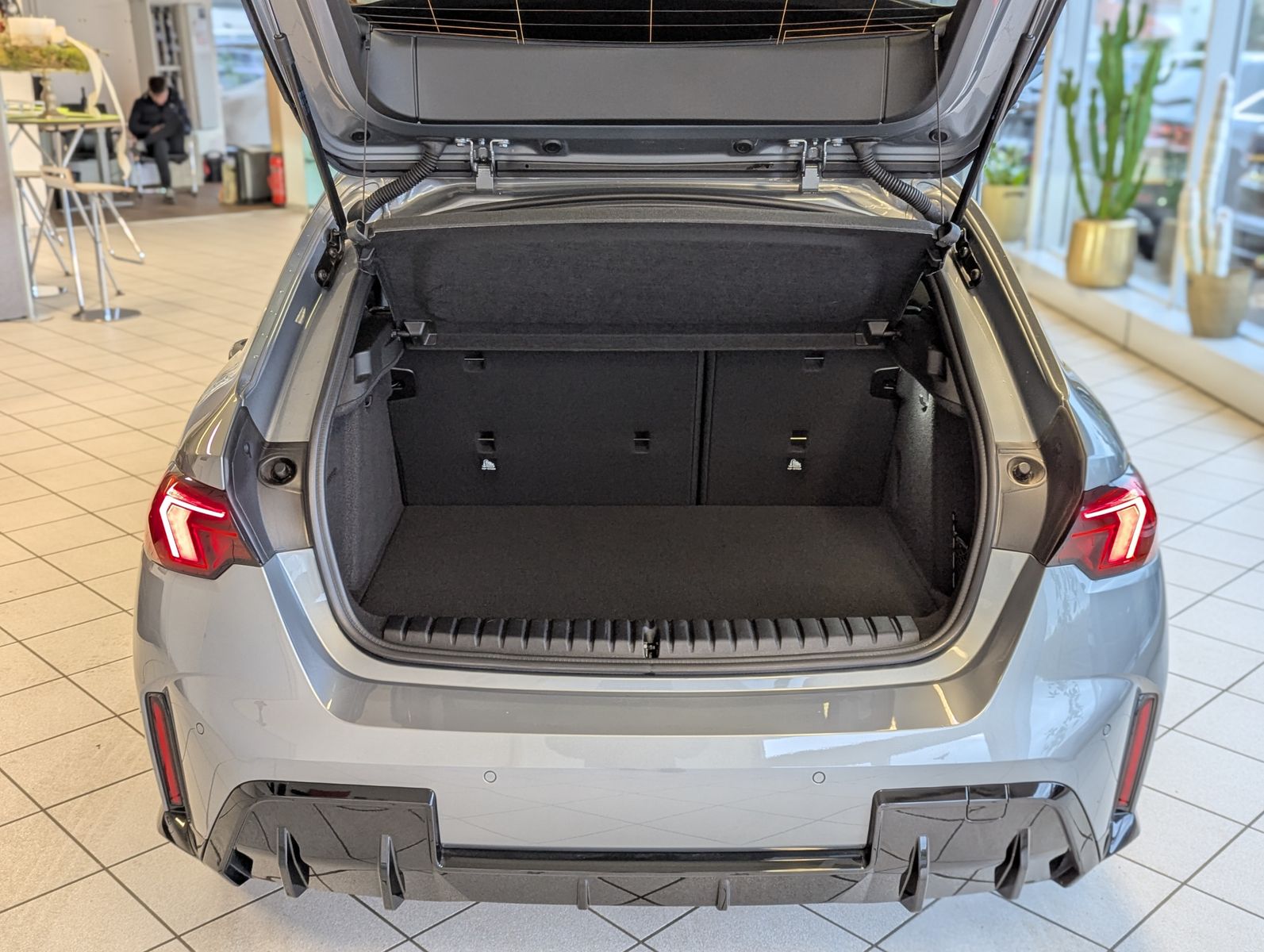 BMW 120 i M-Sport LED-Adaptiv AHK Kamera 18" - Image 16