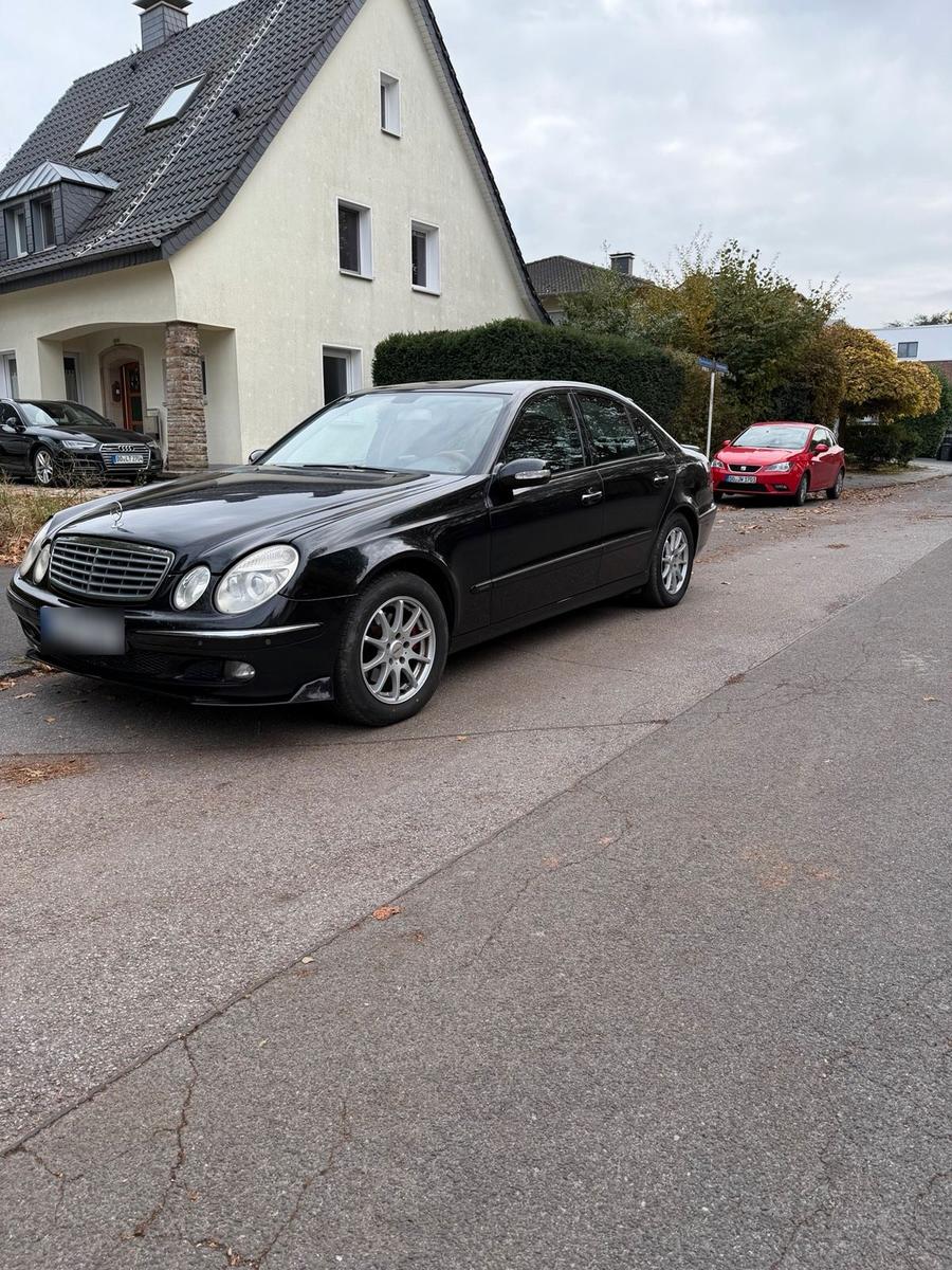 Mercedes-Benz E 200