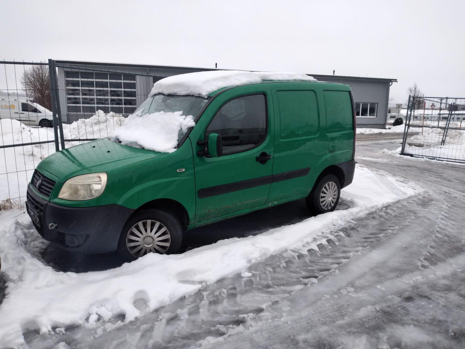 Fiat Doblò 1.3 JTD SX Kasten Teilverglast AHK-Starrau