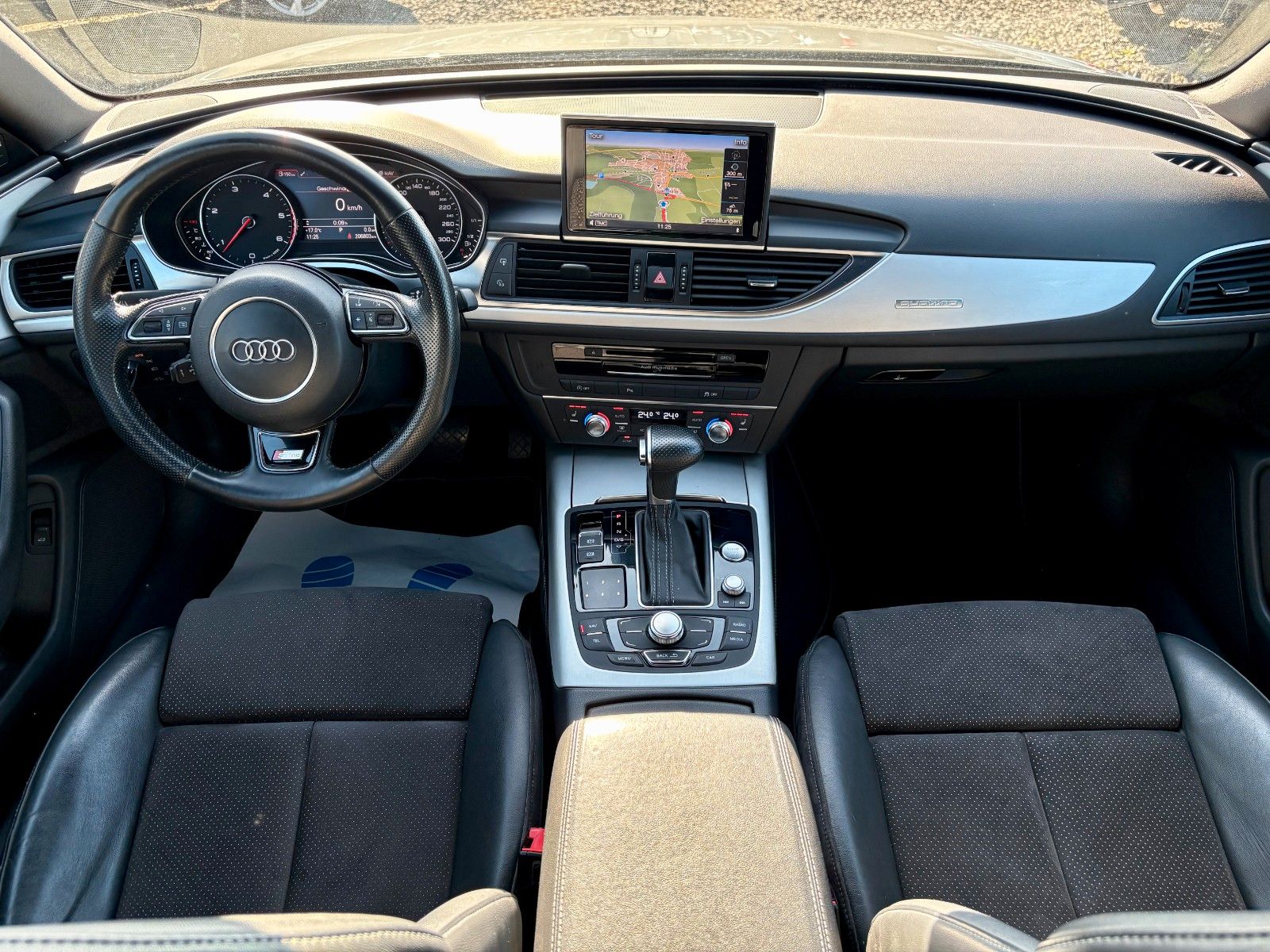 Fahrzeugabbildung Audi A6 Avant 3.0 TDI quattro Aut. S LINE SPORT Navi