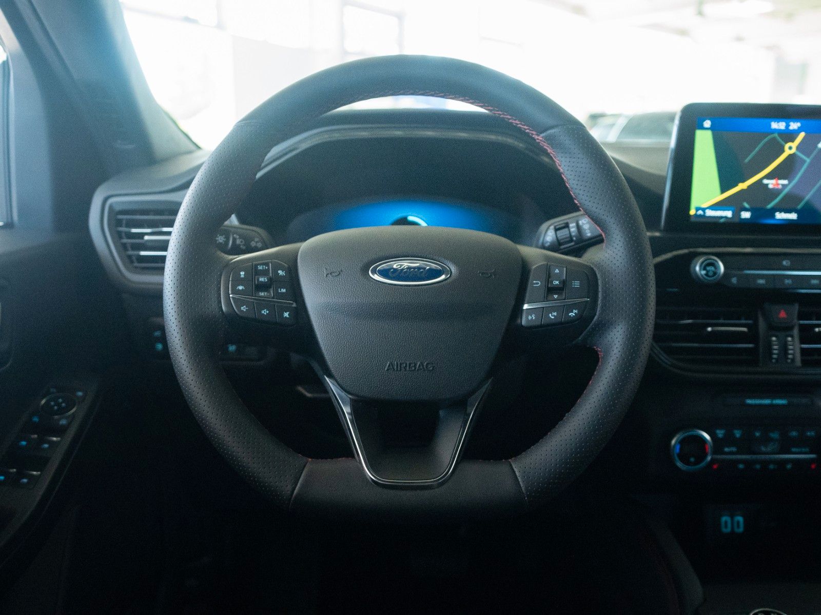 Fahrzeugabbildung Ford Kuga PHEV ST-Line X AUTOM./WINTER-P./B&O