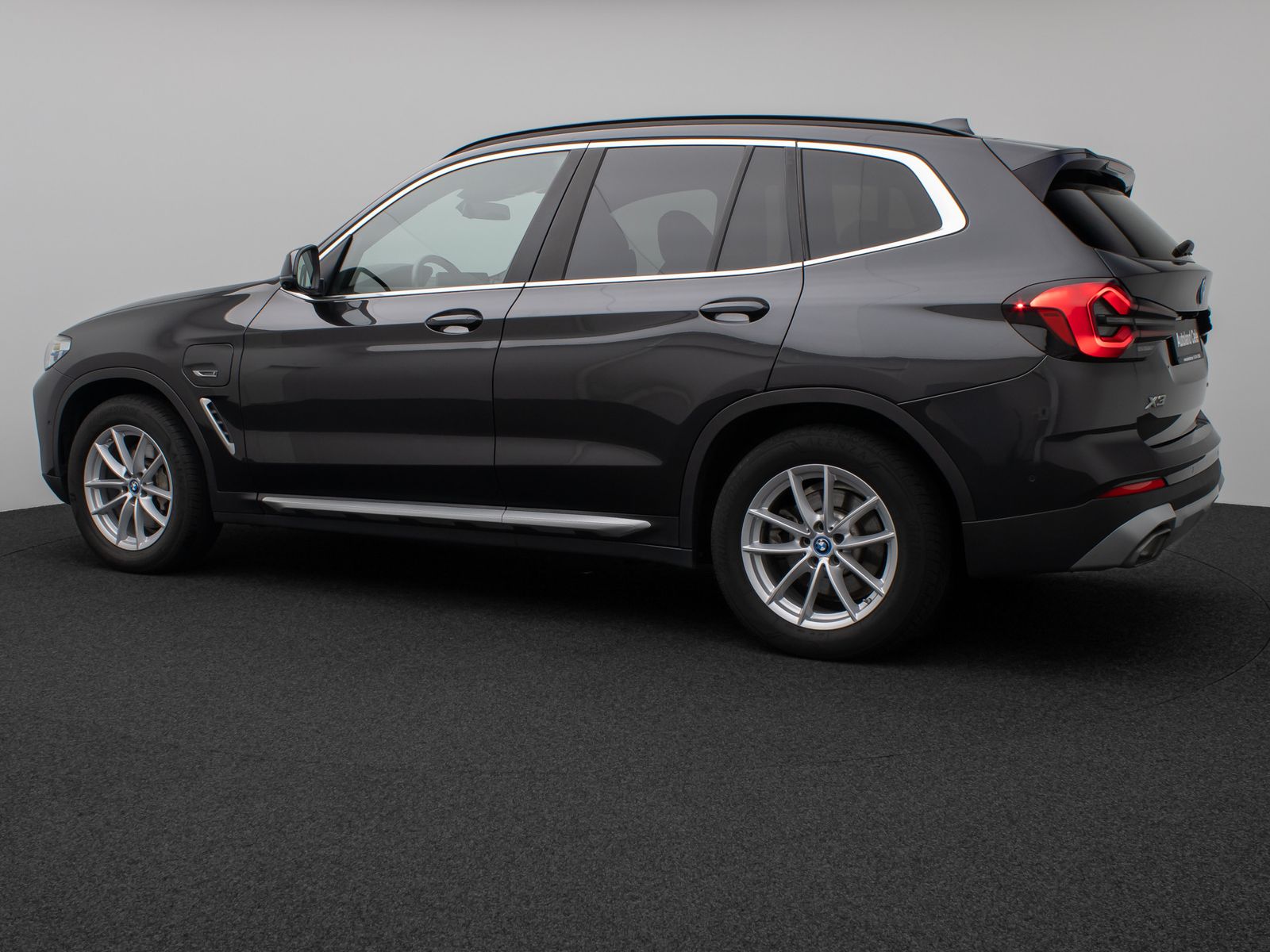 Fahrzeugabbildung BMW X3 xD30e Panorama Laser 360°HUD DAB HiFi Sport