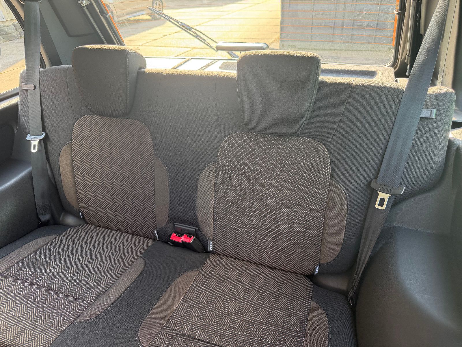Fahrzeugabbildung Lada Niva LEGEND URBAN "PREMIUM PLUS"!