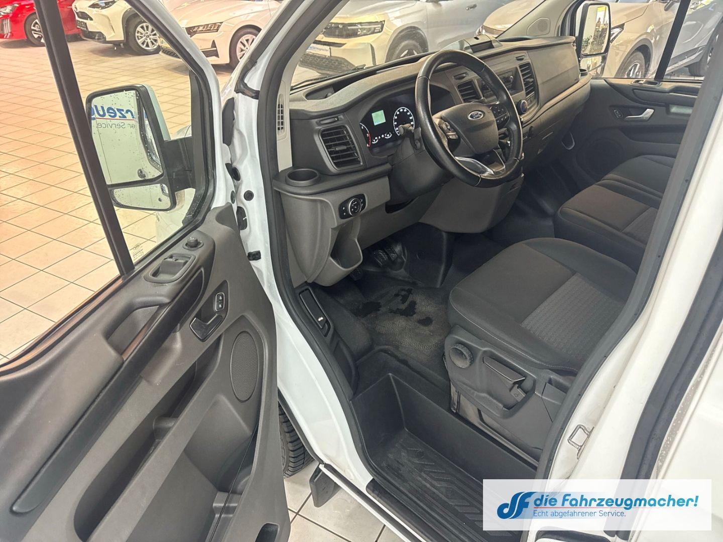 Fahrzeugabbildung Ford Transit Custom Kasten 280 L1 Trend DAB Notbremsa