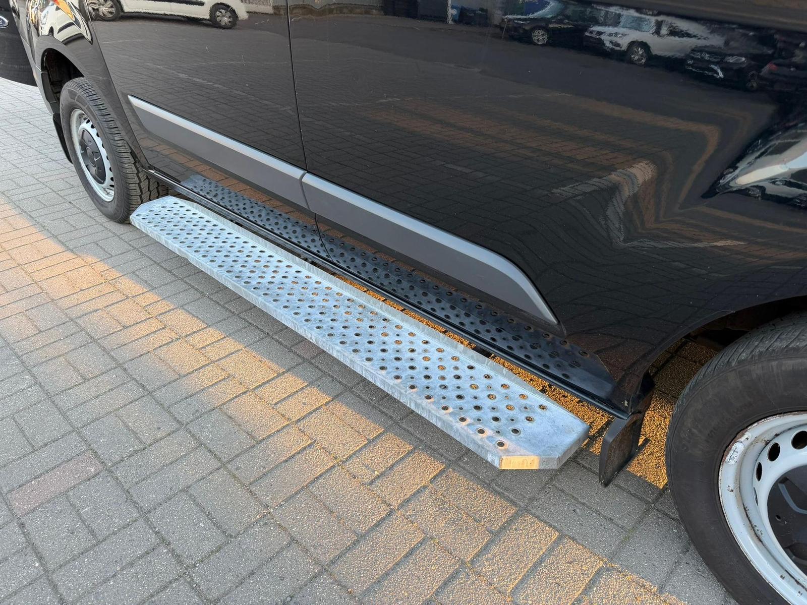 Ford Transit Custom Ambiente Behindertengerecht